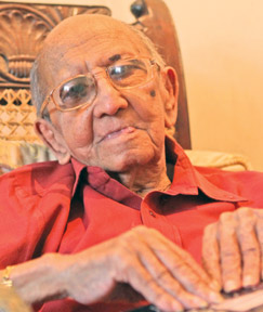 Dr Lester James Peries. Picture by Rukmal Gamage - z_p18-Incomparable
