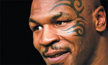 Tyson, Leonard, De la Hoya enter Nevada Hall of Fame